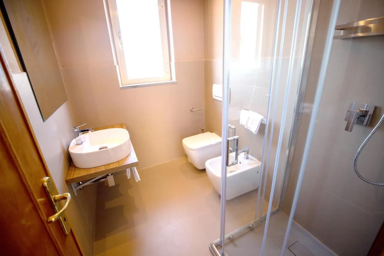 Hotel Il Perseo Chiessi 3*,