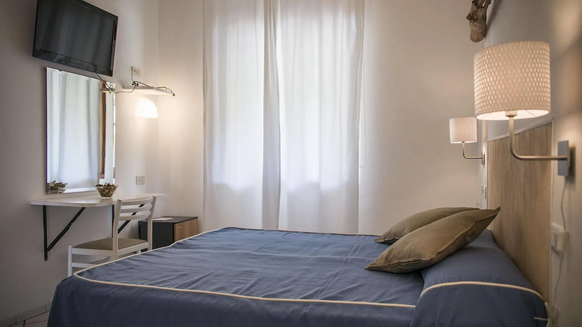 Hotel Il Perseo Chiessi 3*,